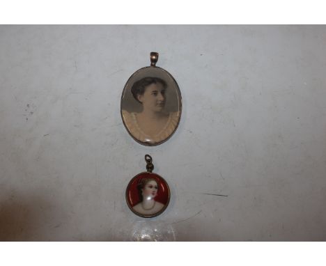 An oval portrait of a lady with 9ct gold frame and a small enamel portrait of a girl set in circular pendant  