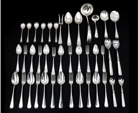 Part of a 2nd grade silver cassette, model Haagslofje, first half of the 20th century. Consisting of six table and six desser