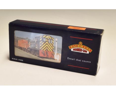 OO Gauge Bachmann Branch-Line 31-336B Class 04 Diesel Shunter D2294 in BR blue, boxed.