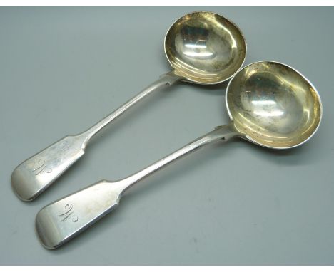 A pair of late Victorian silver ladles, 151g 
