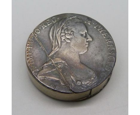 A Maria Theresa novelty wick lighter 