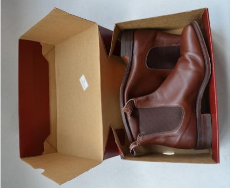 A pair of R M Williams black Yearling Comfort Craftsman leather ankle high shoes, size 8.5. Previously worn but in excellent 