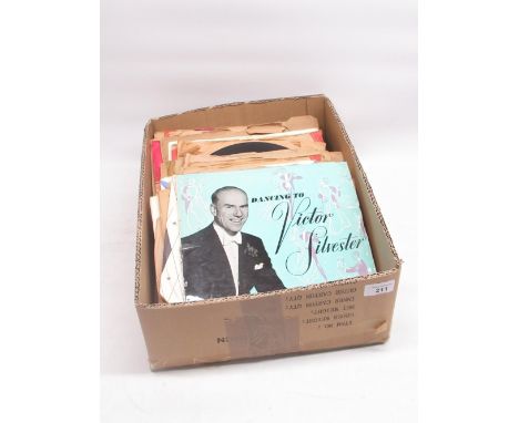 42/78 RPM Records artists incl. Anne Stephens, Buddy Holly, Vera Lynn, Perry Como by HMV, Phillips. Deca, Embassy 