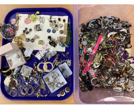 Vintage and Modern Assorted Costume Earrings, together with a mixed lot of assorted costume jewellery including bead necklace