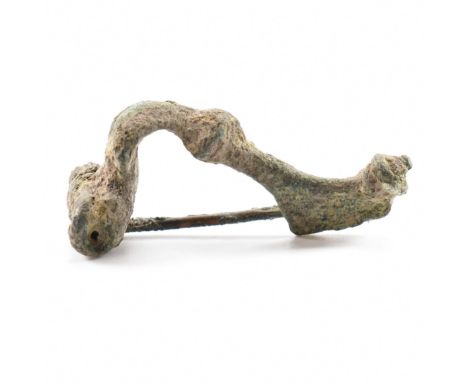 Antiquities - A 3rd / 4th Century roman fibula crossbow brooch having a straight pin and spring coil. Measures approx 4.0cm w