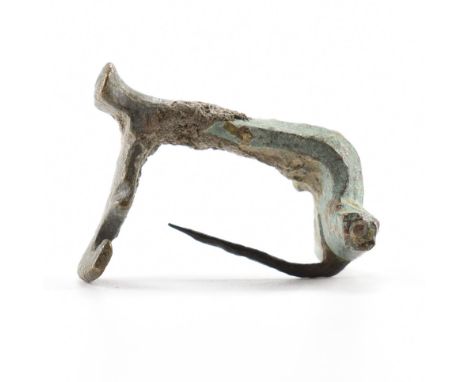 Antiquities - A 3rd / 4th Century roman fibula crossbow dolphin brooch with straight pin. Measures approx 3.5cm wide.&nbsp;
P