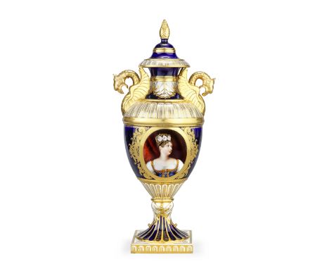 An important Chamberlain Worcester vase and cover by Humphrey Chamberlain, circa 1822Of ovoid form with brightly gilded drago