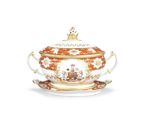 The Chamberlain Worcester soup tureen, cover and stand from the Abergavenny Service, circa 1813Of generous oval shape applied