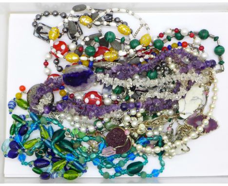 Gemstone and glass necklaces including malachite, pearl, etc.