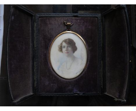 KETUNAL COLLINGS OVAL FRAMED MINIATURE PORTRAIT  WITHIN LEATHER CASE