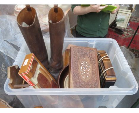 SUNDRY LOT INCLUDING TREE ITEMS, RIDING BOOTS AND MANTEL CLOCK, ETC. 