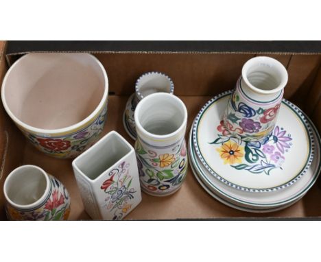 Collection of floral-painted Poole pottery, including six various vases, 23-13 cm, six wall-plates, 26-23 cm and a 12.5 cm pi