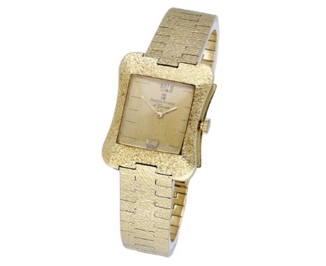 Montre Royale de Genève. A lady’s gold bracelet watch, Ref. 9131, circa 1967. Movement: manual winding, 17 jewels. Dial: gilt