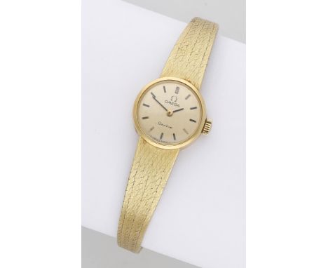 Omega. A lady’s gold bracelet watch, Ref. 7247, circa 1969. Movement: cal. 485, manual winding, 17 jewels, no. 31516951. Dial