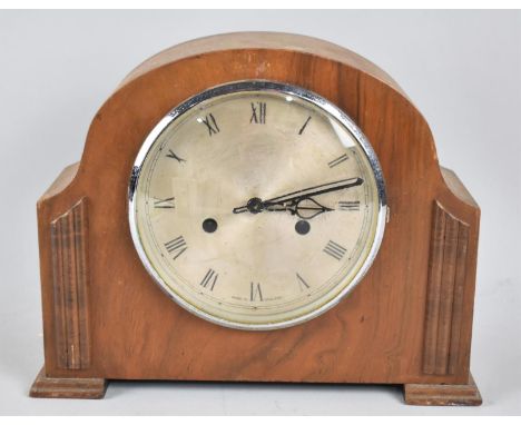 A Mid 20th Century Mantel Clock 