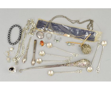 A SELECTION OF JEWELLERY AND NOVELTIES, to include a set of small decorative Continental spoons, a late Victorian filled silv