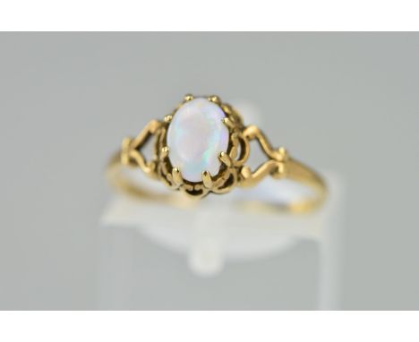 A LATE 20TH CENTURY SINGLE STONE OPAL RING, ring size M, hallmarked 9ct gold, approximate gross weight 1.4 grams