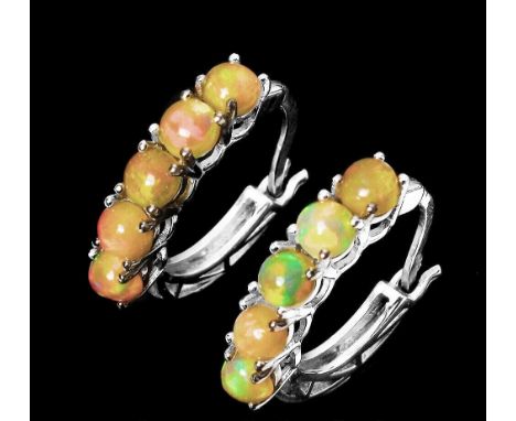 A pair of 925 silver opal set hoop earrings, L. 2cm.