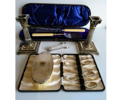 An Edwardian cased silver fish server set with ivory handles by Harrison Brothers & Howson, Sheffield, 1909, knife 32cm; a Ge