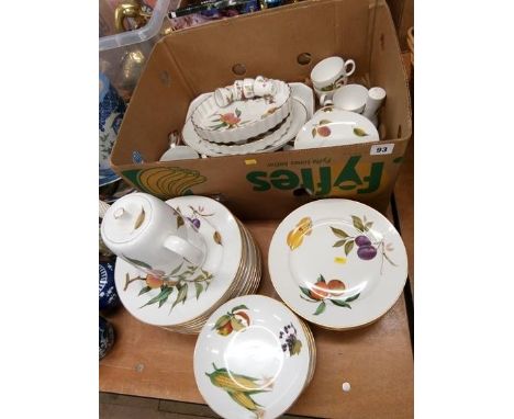A large selection of Royal Worcester 'Evesham'