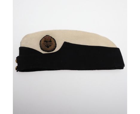 An unusual Victorian 2nd Dragoon Guards (Queen's Bays) Officers Fieeld Service Side Cap in the earlier colours. With early ca