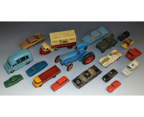 Die-cast Vehicles - Crescent Toys - 1291 Aston martin DB3s white body, yellow and green strip, RN6 (repainted);  Tractor, blu