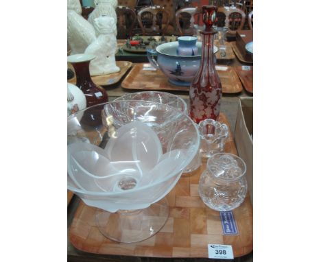 Tray of assorted glassware to include; ruby flash cut decanter and stopper, pedestal fruit bowls, heavy glass pedestal bowl w