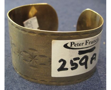 Ladies 9ct gold bangle with Birmingham hallmarks. 52g approx. (B.P. 24% incl. VAT) 