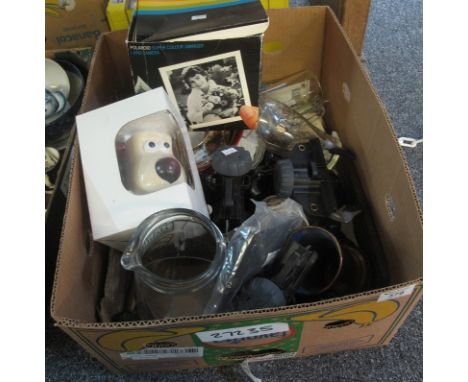 Box of miscellaneous items to include; four Thule roof rack clamps, vintage Polaroid instant camera in original box with Phil