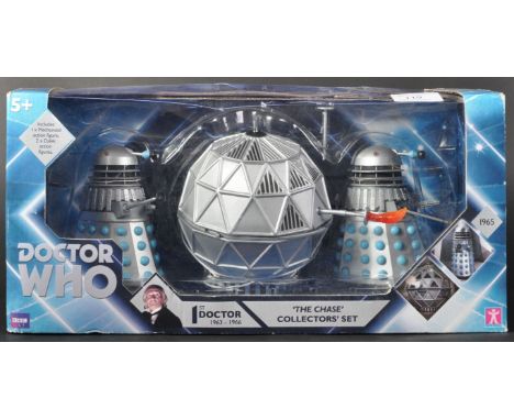 Doctor Who - Character Options - 1st Doctor era ' The Chase - Collectors' Set ' action figure set. Comprising of Daleks and M