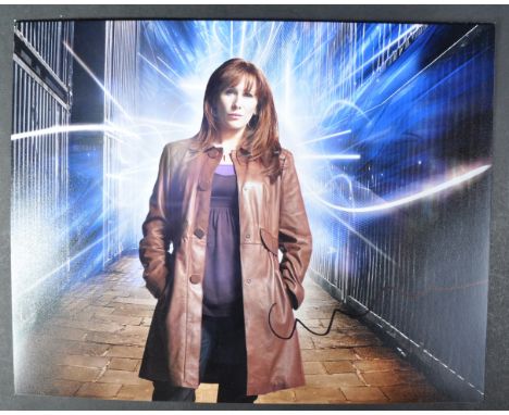 Doctor Who - Catherine Tate (Donna Noble) - autographed 8x10" colour photograph from Dr Who. Signed in black ink to a lighter