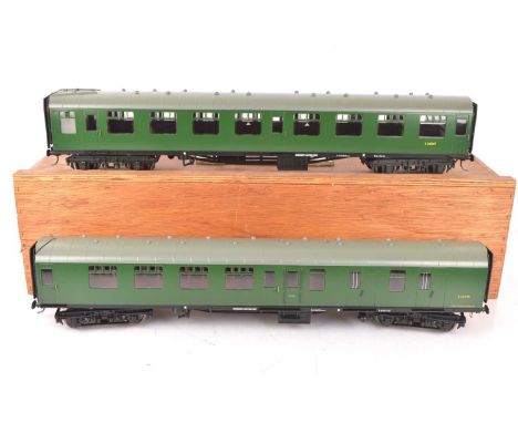 Pair of The Gauge 1 Model Company BR SR green Mk 1 Coaches, All 2nd Corridor compartment S24547 and Brake/2nd  S34290, both i