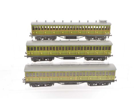 ACE Trains 0 Gauge Limited Edition C/1 PO (Paris-Orleans) green 3-Coach Set, comprising Composite, All First and All Third Co