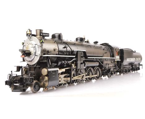 A Gauge 1 (10mm scale) live steam American Southern Pacific USRA F4/F5 class 2-10-2 Locomotive and Tender by Accucraft, with 