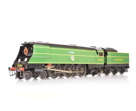 A Gauge 1 (10mm scale) live steam BR 'Battle of Britain' 4-6-2 Locomotive and Tender by Aster (2), with 3-wick spirit burner 