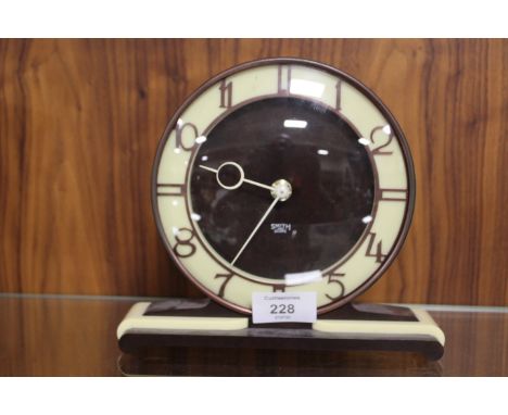 A VINTAGE ART DECO SMITHS SECTRIC  MANTLE CLOCK