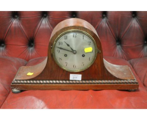 A VINTAGE NAPOLEON HAT MANTLE CLOCK