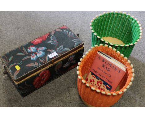 A VINTAGE SEWING BOX AND CONTENTS TOGETHER WITH TWO RETRO PLASTIC PLANTERS