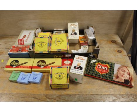 A TRAY OF VINTAGE CIGARS, CIGARETTES ETC