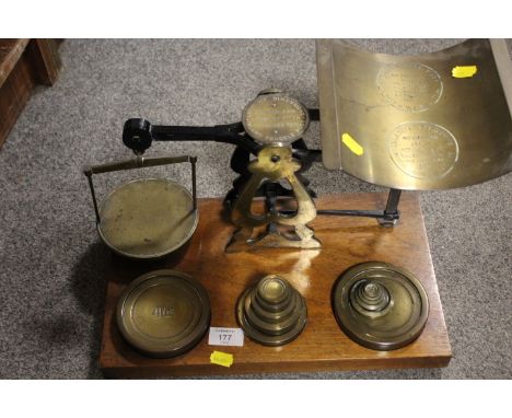 A POSTAL UNION SET OF INLAND LETTER POST SCALES AND WEIGHTS
