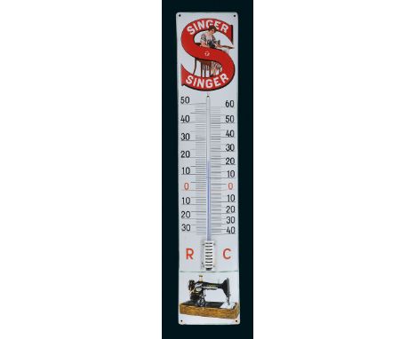 Singer Thermometer, Zustand: 2/2-3, um 1930, 18 x 90 cm, gewölbt, schabloniert und lithographiert, funktionstüchtiges Thermom