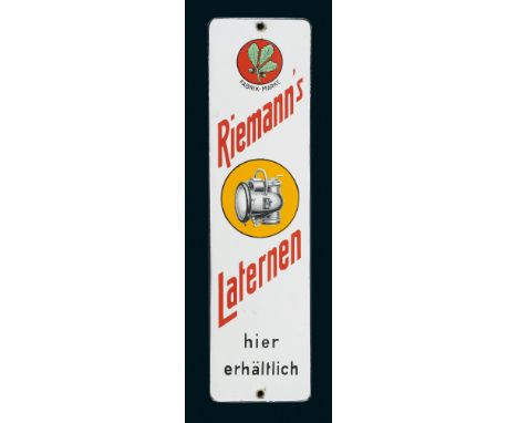 Riemann's Laternen, Zustand: 1+, Chemnitz-Gablenz, um 1905, 6,5 x 25 cm, gewölbt, schabloniert und lithographiert. Wer wusste