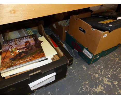 A GOOD COLLECTION OF VINTAGE ART RELATED BOOKS. 