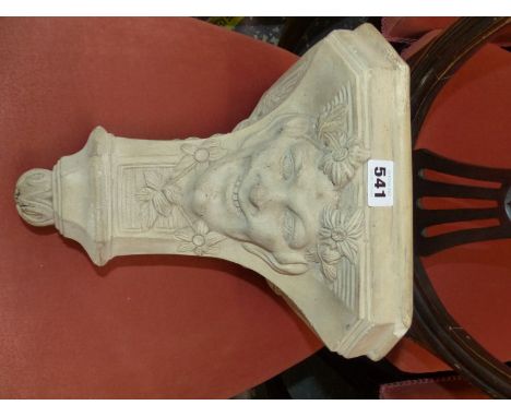 A VINTAGE POTTERY WALL BRACKET. 
