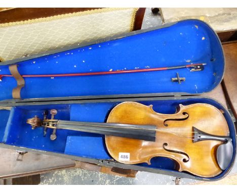 A VINTAGE STADIVARIUS PATTERN VIOLIN, BOW AND CASE. L.O.B 40cms. 