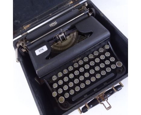 Vintage Royal portable typewriter, in original case 
