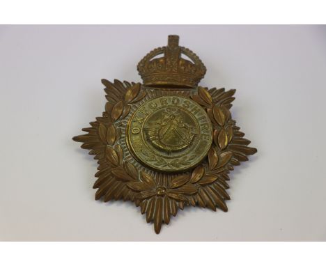 A Vintage Brass Kings Crown Helmet Plate With Oxfordshire Regiment Centre Badge.