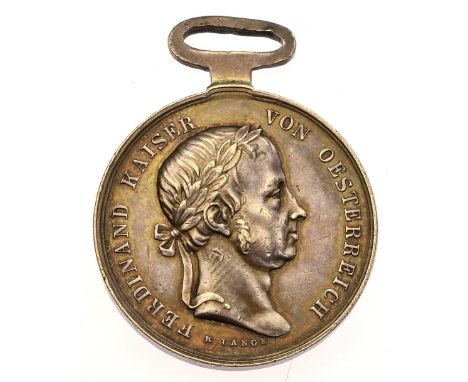 32 Medaglia d’argento al valore di II Classe, VI emissione Ferdinando I 1848 – 1849, II tipo, argento, incisore del conio “K.