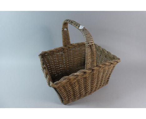 A Vintage Wicker Flower Trug, 29cm Wide 