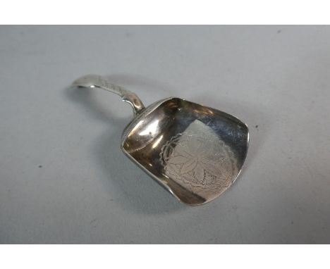 A Small Georgian Silver Tea Caddy Shovel, 7cm Long 